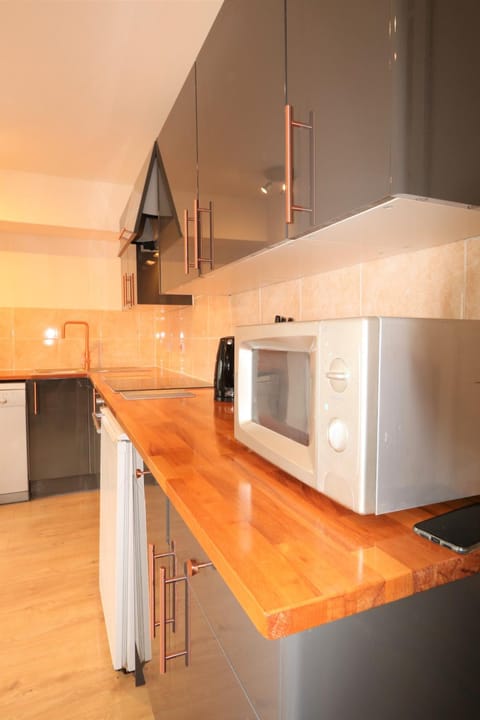 Coffee/tea facilities, Kitchen or kitchenette