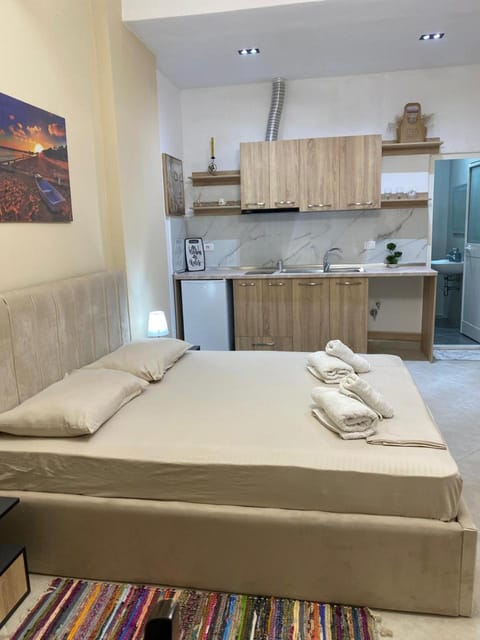 Kitchen or kitchenette, Photo of the whole room, Bedroom