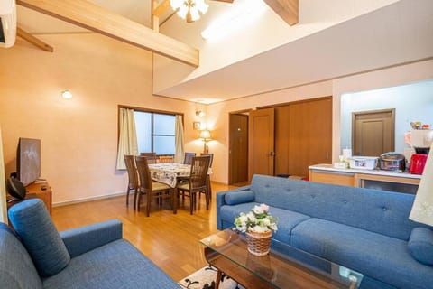 TV and multimedia, Kitchen or kitchenette, Living room, Dining area