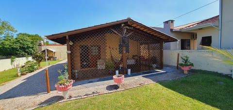 Property building, Day, Garden, Garden view