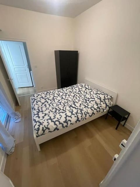 Appartement ancien à Orléans Apartment in Orléans