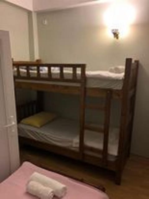Bed, Photo of the whole room, Bedroom, bunk bed, towels