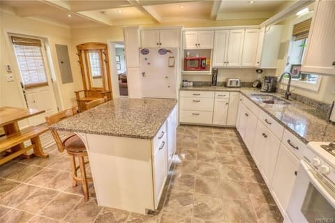 Close to Town House in Ellicottville