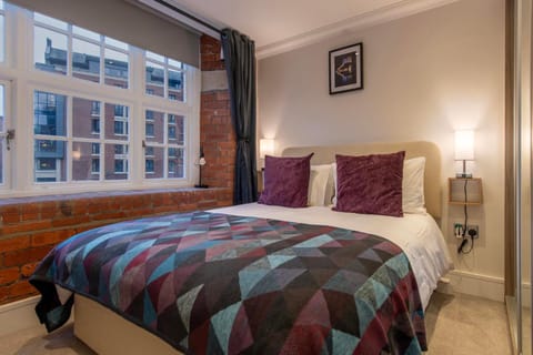 Bed, Bedroom, River view