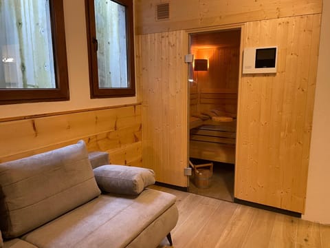 Golfchalet 3 confini House in Tarvisio