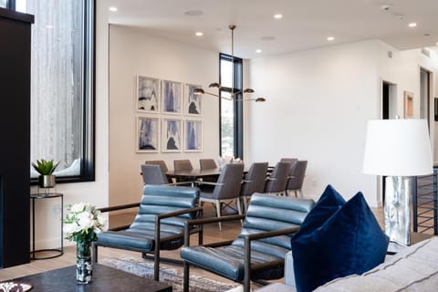 Seating area, Dining area