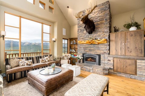 3 Bandit Way by Moonlight Basin Lodging House in Big Sky