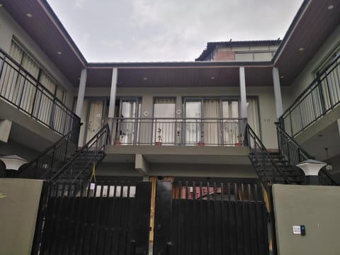 Property building, Balcony/Terrace