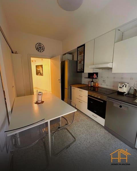 Kitchen or kitchenette, Dining area, dishwasher, oven, stove