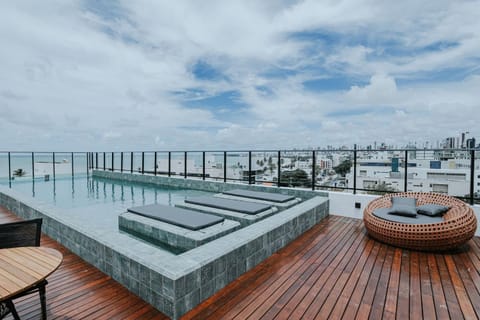 Swimming pool, Swimming pool