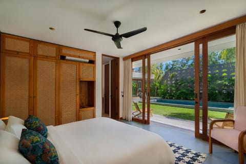 Bedroom, Garden view, wardrobe