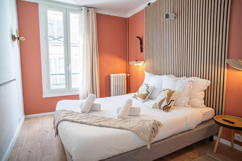 Bed, Photo of the whole room, internet