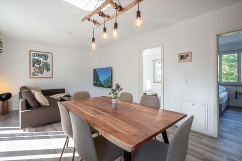 Living room, Seating area, Dining area