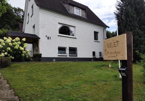 Property building, Day, Property logo or sign, Natural landscape, Summer, Garden, Garden view