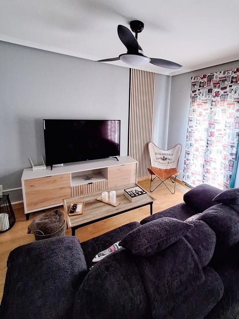 Communal lounge/ TV room, TV and multimedia