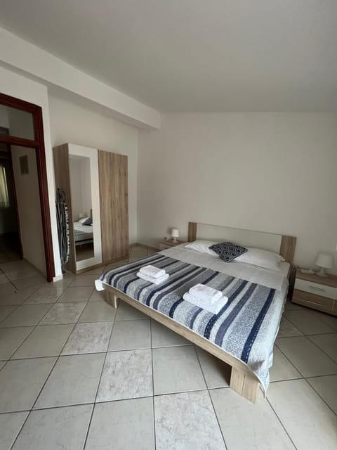 Apartments Kulic Apartment in Tisno