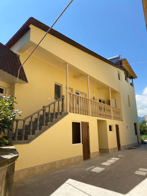 Property building, Balcony/Terrace