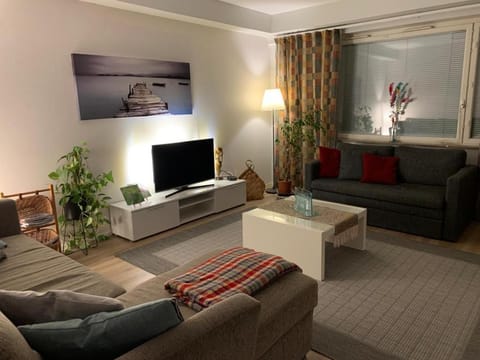 Communal lounge/ TV room, TV and multimedia, Living room, Seating area