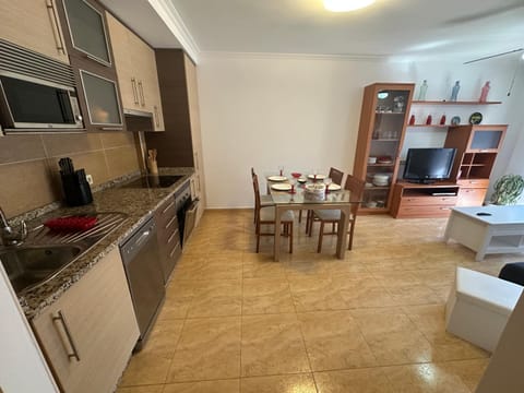 Kitchen or kitchenette, Living room, Dining area