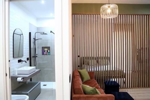 Shower, Toilet, Bathroom, Living room