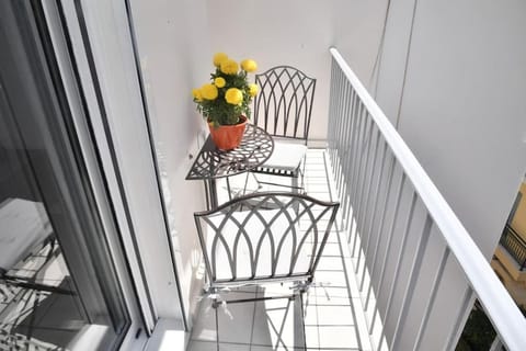 Modern Apartment in Ipitou, Plaka Apartment in Plaka