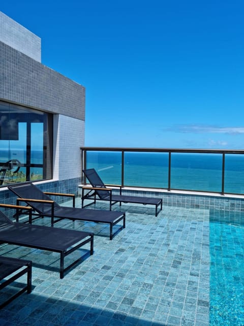 Day, Natural landscape, View (from property/room), Balcony/Terrace, Pool view, Sea view, Swimming pool, sunbed