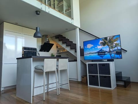 Communal lounge/ TV room, TV and multimedia, Kitchen or kitchenette