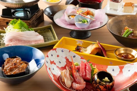 Restaurant/places to eat, Food, Dinner