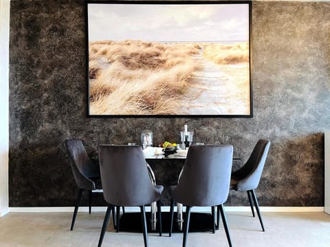 Decorative detail, Dining area