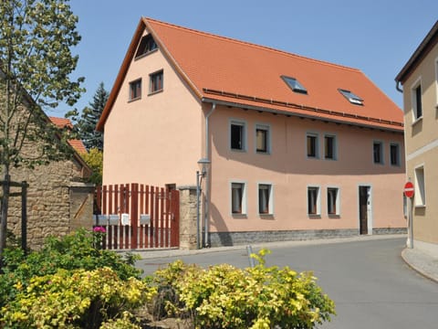 Property building, Street view