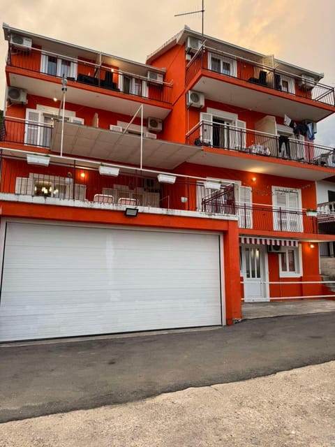 Apartments Marić Sunset Apartment in Dubrovnik-Neretva County