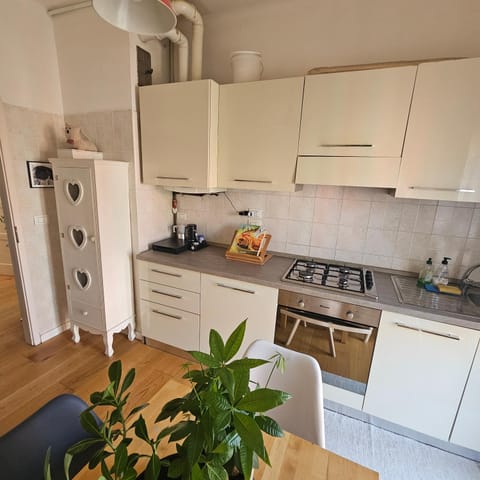 Elegante appartamento Porta Lame Apartment in Bologna