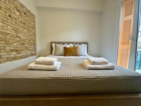 The blue house Athens Apartment hotel in Athens