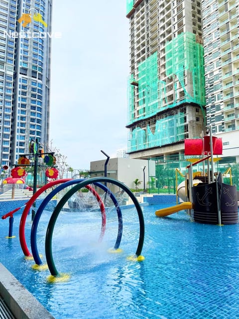 Property building, Communal lounge/ TV room, Day, Children play ground, Aqua park, Aqua park, Evening entertainment, Pool view, Swimming pool, Swimming pool