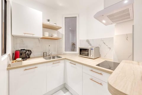 Le Paisible Parisien à 3 minutes du métro Apartment in Vincennes