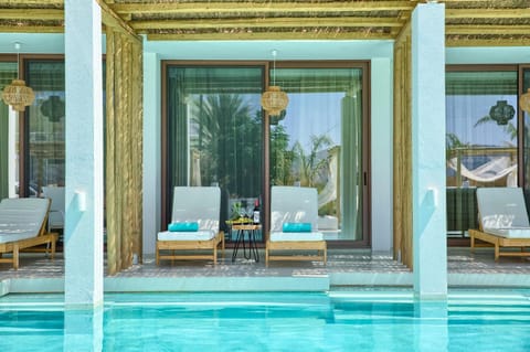 Seating area, Pool view, Swimming pool