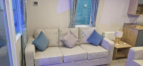 Southview Holiday Park, Deluxe Caravan Campground/ 
RV Resort in Skegness