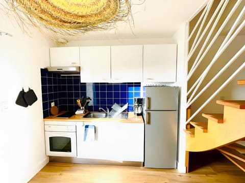 Kitchen or kitchenette, minibar, pet friendly, stove, toaster