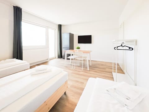 Bed, Photo of the whole room, Bedroom, heating, towels, wardrobe
