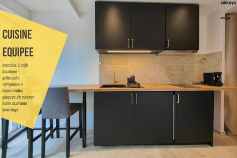 Kitchen or kitchenette, stove, stove, kitchen, kitchen