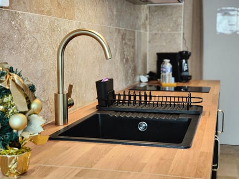 Kitchen or kitchenette, stove, stove, kitchen, kitchen