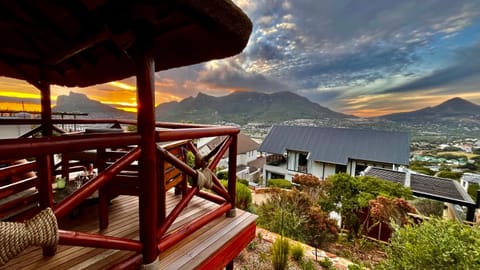Garden, Mountain view, Sea view, Sunset