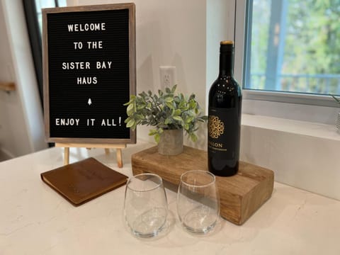 Barrel Sauna Luxury Walk to Northern Haus House in Sister Bay