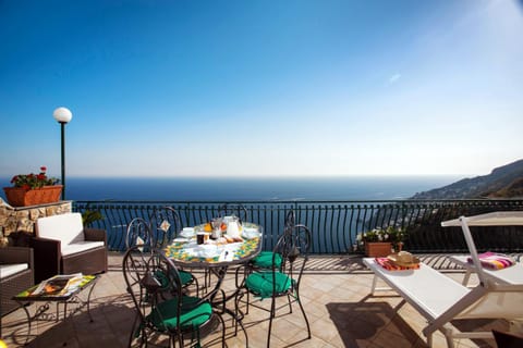 La casa dove tramonta il sole Apartment in Furore