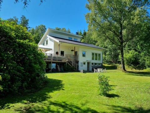 Property building, Natural landscape, Garden view
