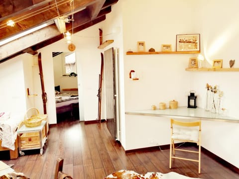 Living room, Photo of the whole room