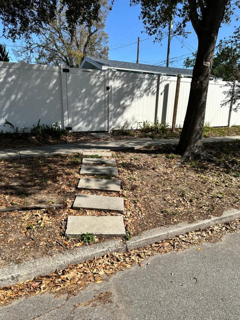 Facade/entrance, Parking