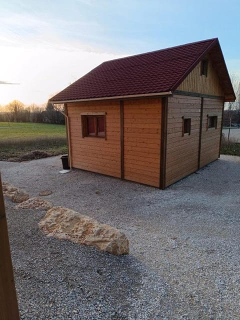 La p'tite maison bois du hérisson Chalet in Jura