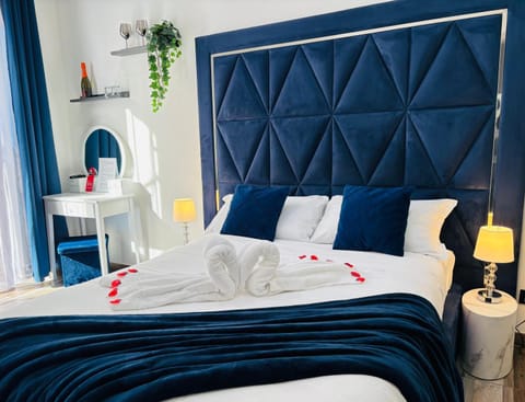 Matriosca Suites Bed and Breakfast in Rome