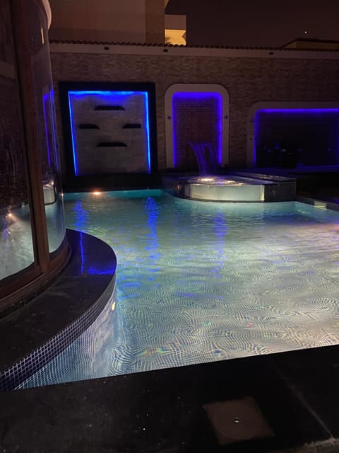 Hot Tub, Pool view, Swimming pool